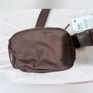 Lululemon belt bag NWT